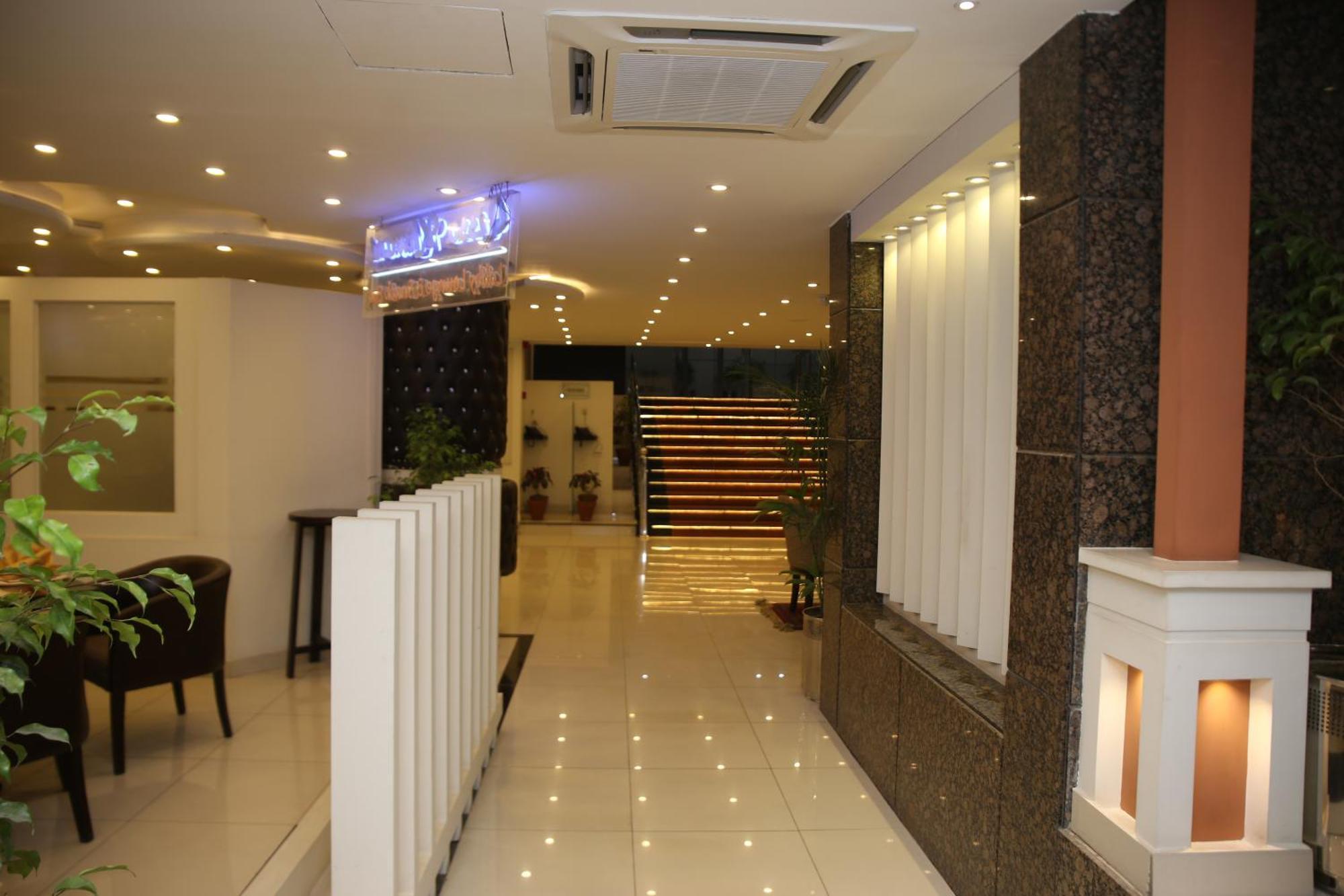 Fort Continental Hotel Πεσαβάρ Εξωτερικό φωτογραφία