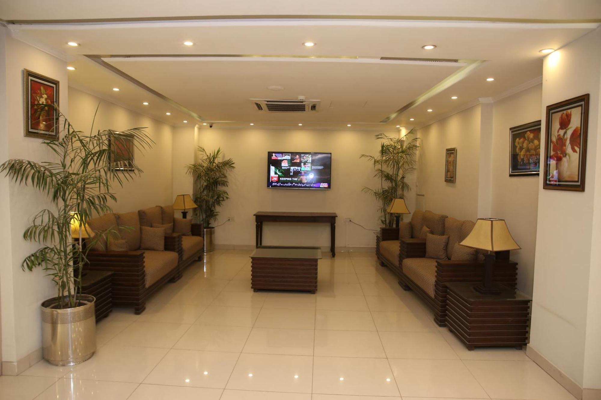 Fort Continental Hotel Πεσαβάρ Εξωτερικό φωτογραφία
