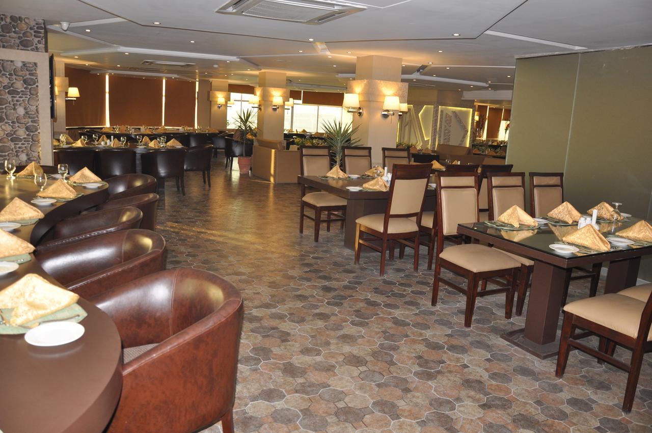 Fort Continental Hotel Πεσαβάρ Δωμάτιο φωτογραφία