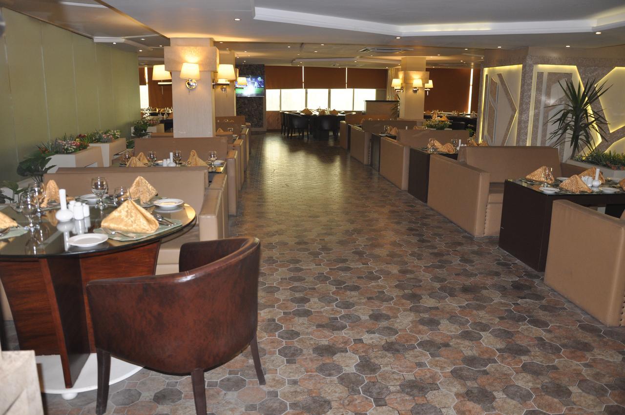 Fort Continental Hotel Πεσαβάρ Δωμάτιο φωτογραφία