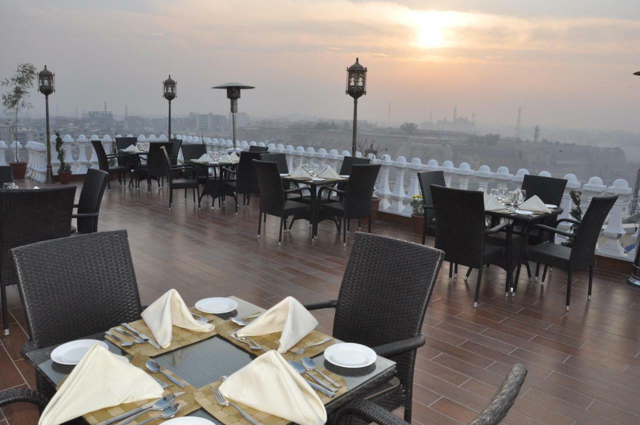Fort Continental Hotel Πεσαβάρ Εξωτερικό φωτογραφία